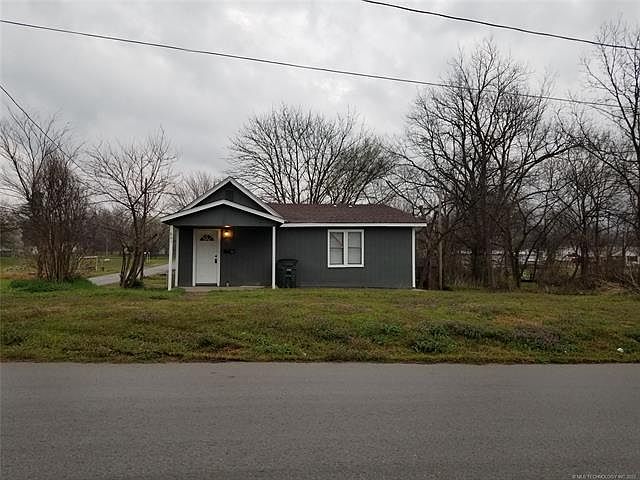1st image of 801 S Main St