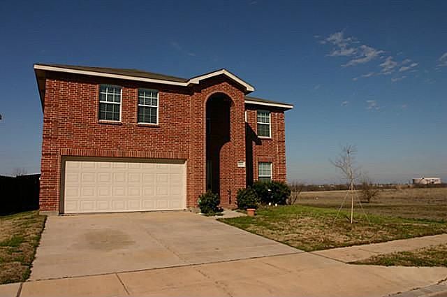 1st image of 3824 Country Ln