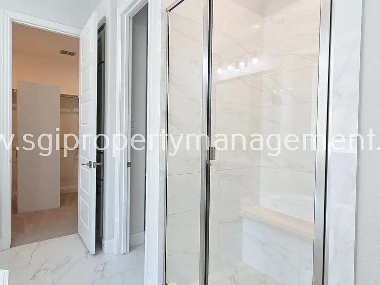 10870 Grayhead Dr — Photo 20