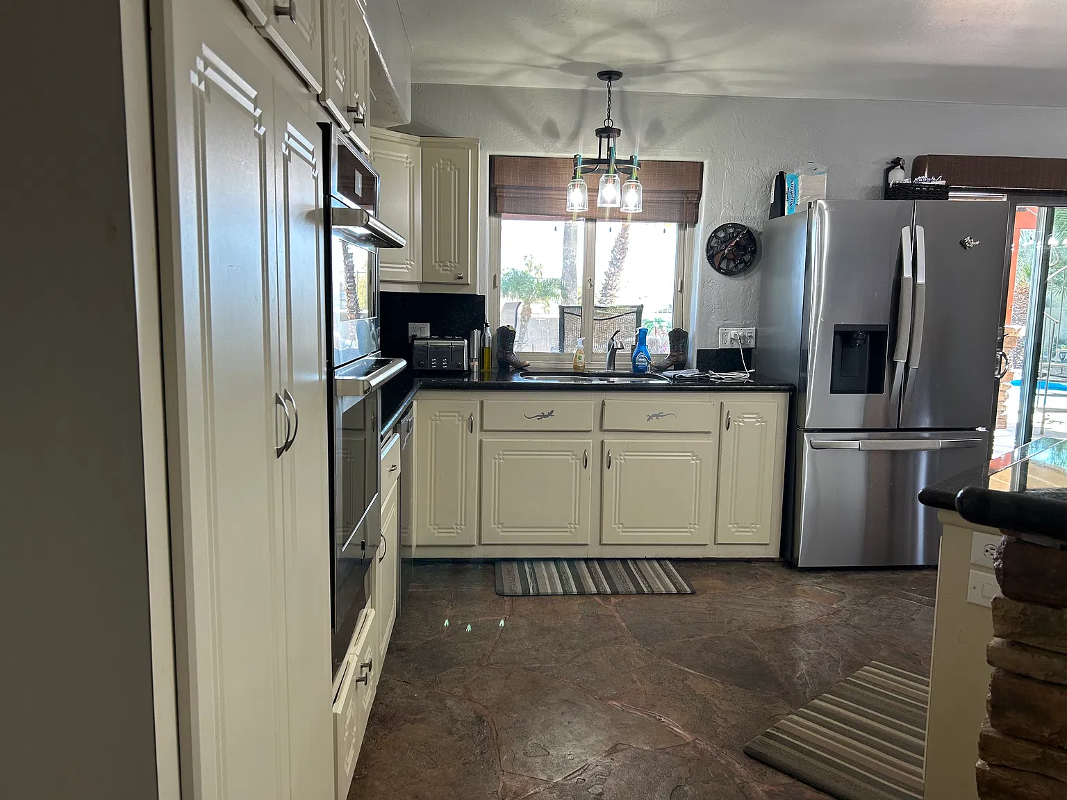 3 bed, 1737 sqft, $2,900 — Photo 3