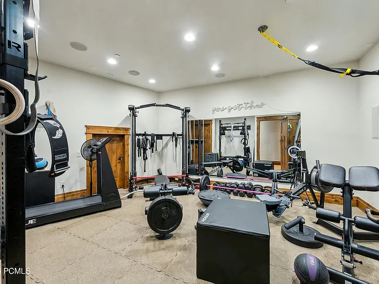 2520 Bear Hollow Dr — Photo 39