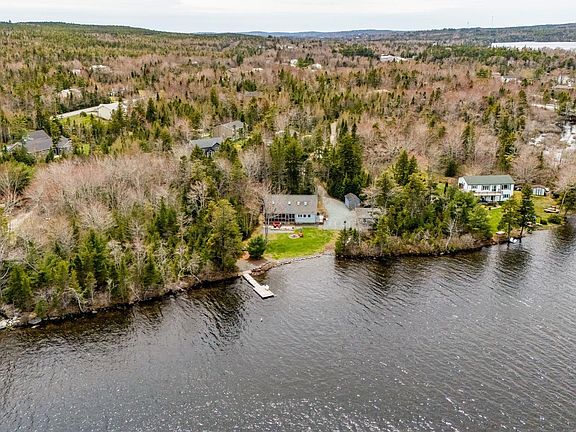3rd image of 36 Alan Dr