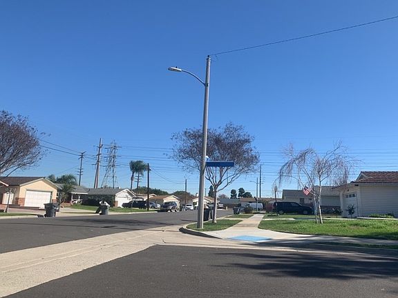 4th image of 8621 Phlox Dr