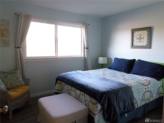 5th image of 250 Tucker Ave Unit 30