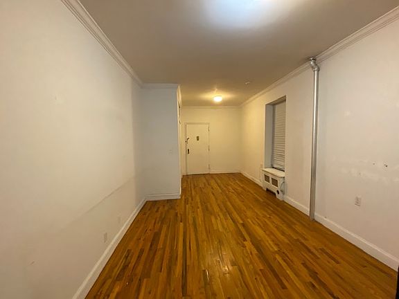 2nd image of 2476 Broadway #22A