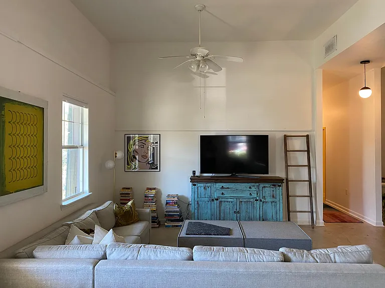 2239 Ursulines Ave — Photo 6