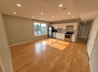 344 Salem St APT 4, Medford, MA 02155
