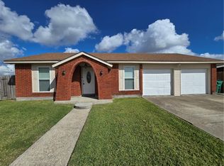 101 Saint James Dr, Gretna, LA 70056