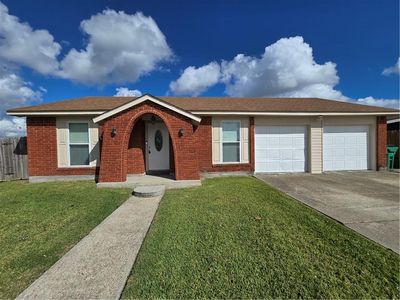 101 Saint James Dr, Gretna, LA, 70056