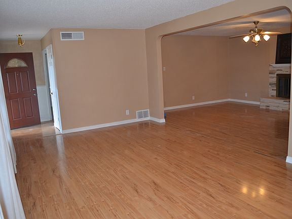 3rd image of 3436 Montridge Ct
