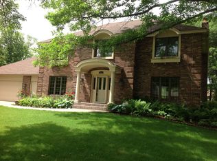 5921 Oxford St N, Shoreview, MN 55126