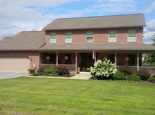109 Shirley Dr, Hollidaysburg, PA 16648