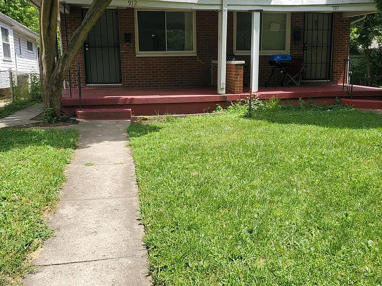 910 Windsor Ave #912 — Photo 1