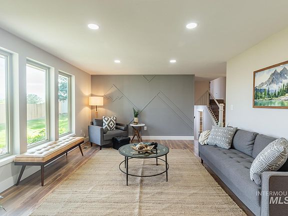 2nd image of 5696 N Kriscliffe Ct