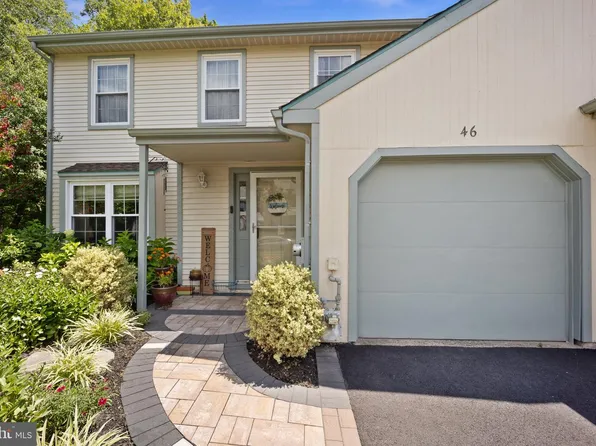 46 Laurel Cir, Newtown, PA 18940
