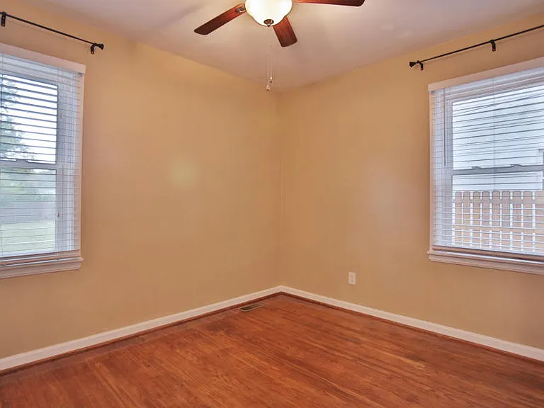 609 Marquette Dr — Photo 28