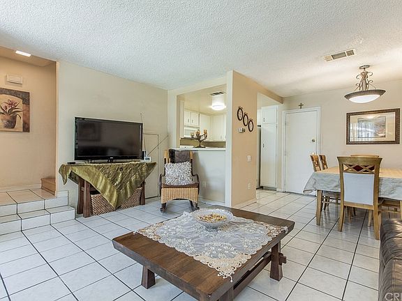 5th image of 9625 Sylmar Ave Unit 4