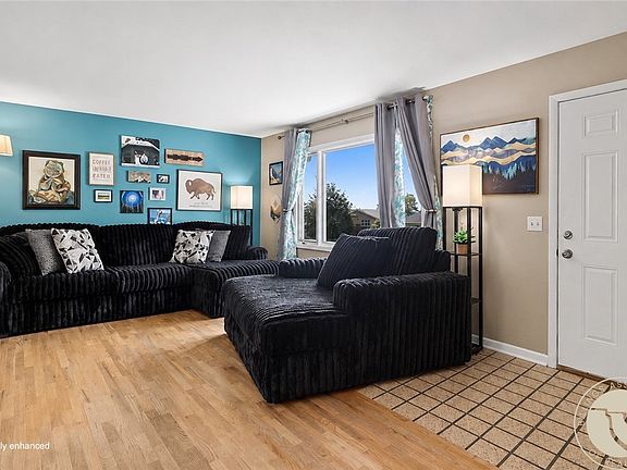 3rd image of 2021 George St