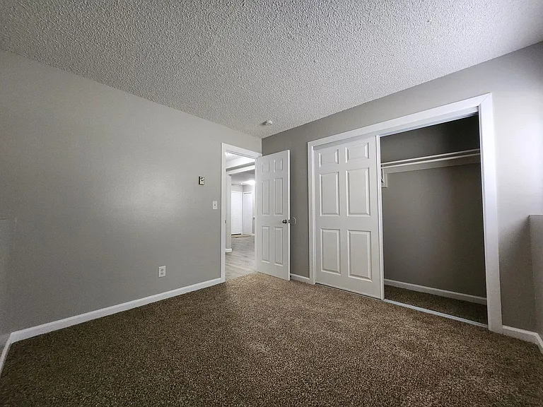 2922 Straus Ln #D — Photo 16