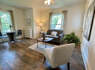 514 W Wisconsin Ave #4, Oconomowoc, WI 53066