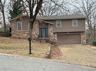 11 Lance Dr, North Little Rock, AR 72120