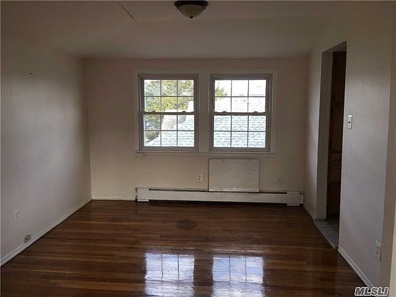 3rd image of 7521 249th St