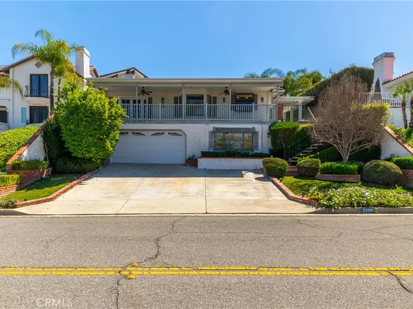 22081 Village Way Dr, Canyon Lake, CA 92587