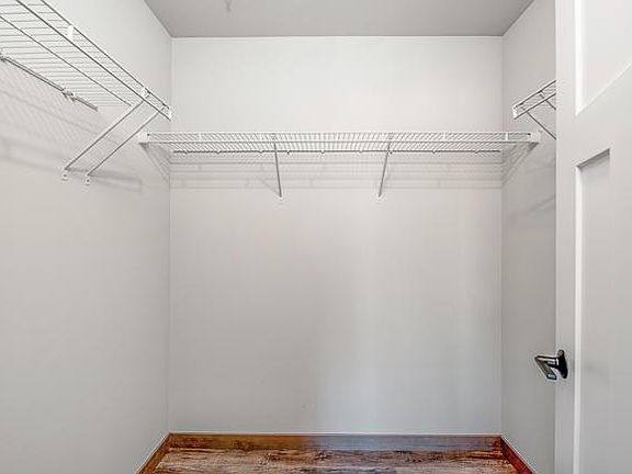5th image of 161 Lincoln Ave Unit 301
