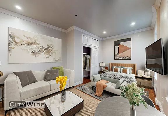 2nd image of 346 E 76th St #14C