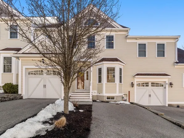 7 Tilton Ct, Walpole, MA 02081
