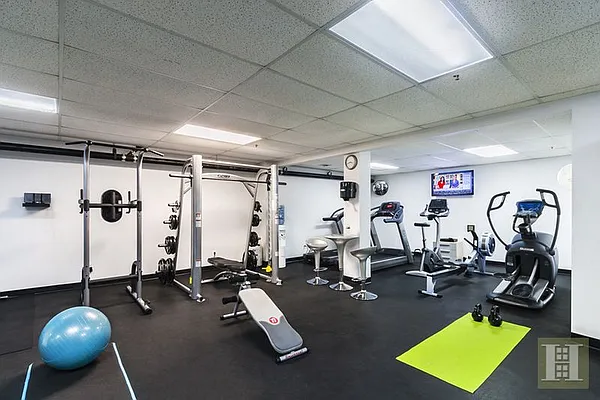 Rented by Halstead Real Estate | media 19