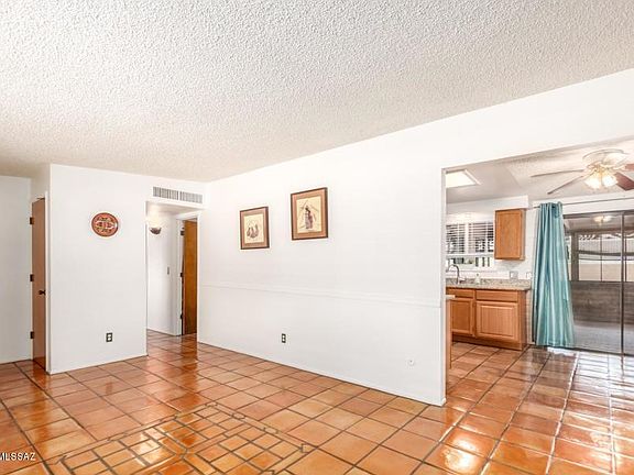 4th image of 4551 W Calle Marco