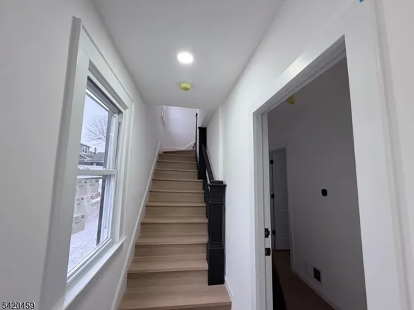 662 Selfmaster Pkwy, Union Twp., NJ 07083