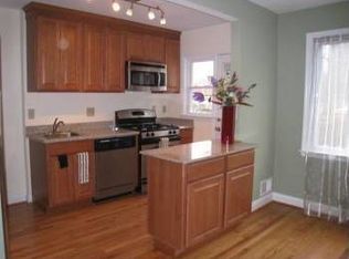 230 Riverthorn Rd, Baltimore, MD 21220