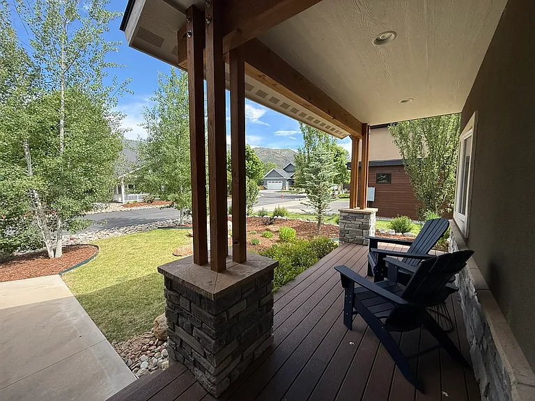 403 Estancia Loop — Photo 15