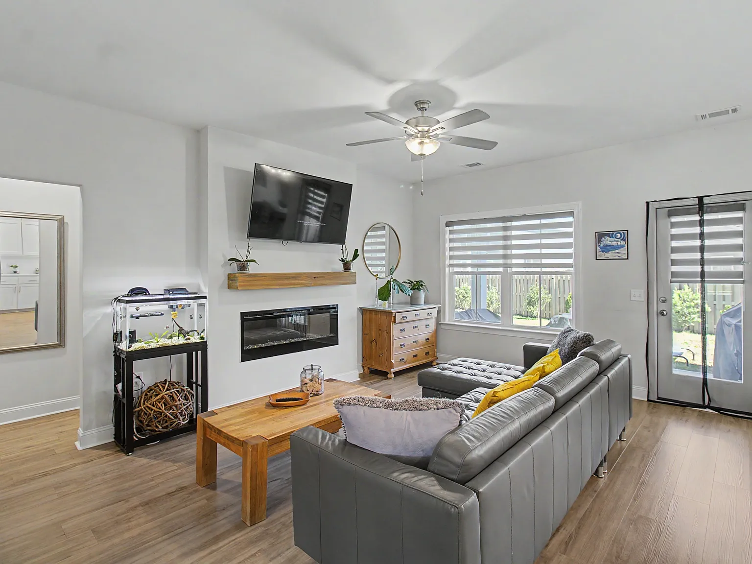 303 Alder Pass - 1 — Photo 2