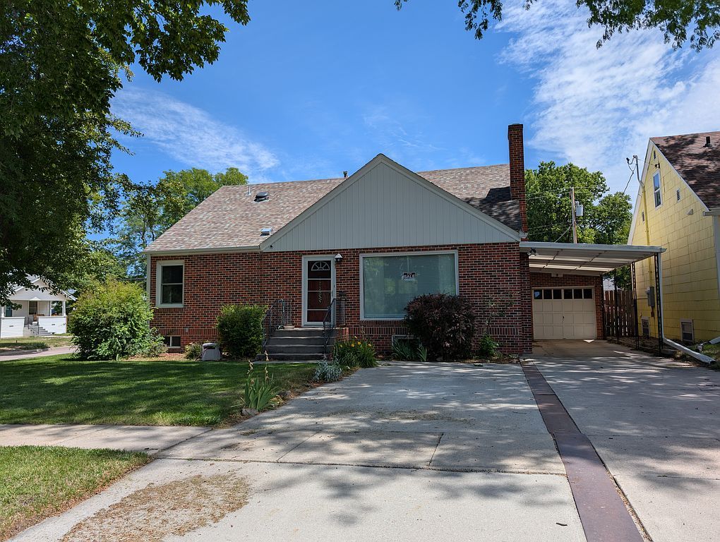 902 Chadron Ave - Property Image