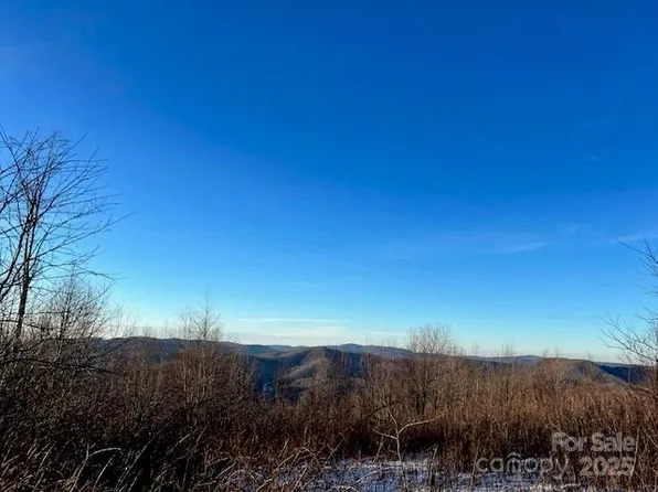 999 Airport Rd #34, Mars Hill, NC 28754