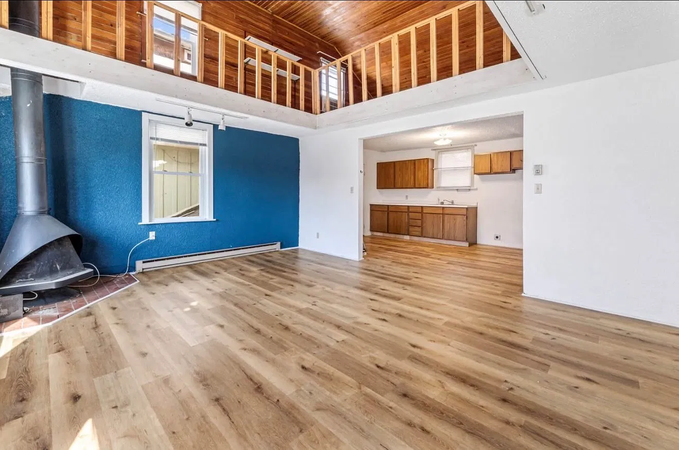 1 bed, 700 sqft, $1,000 — Photo 2