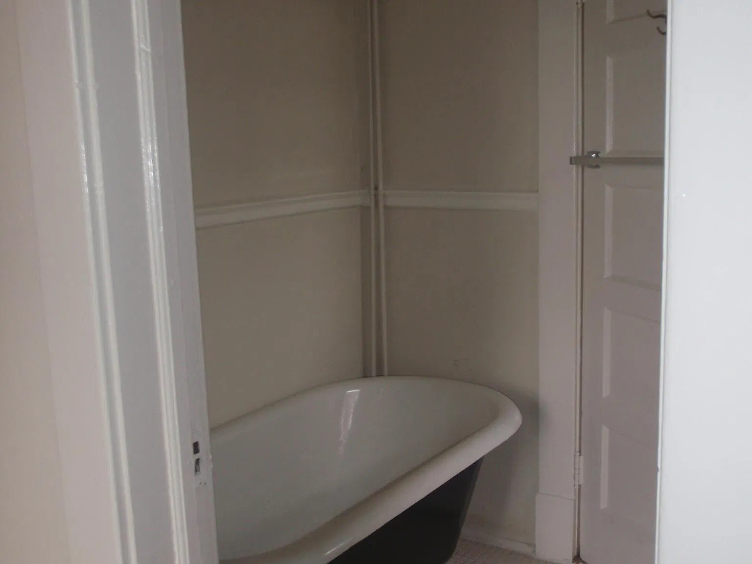 2 bed, 750 sqft, $1,400 — Photo 4