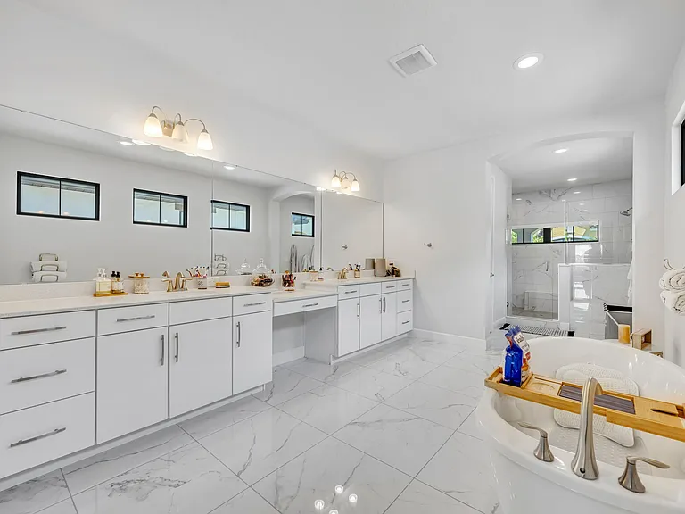 7613 Toscana Blvd — Photo 24