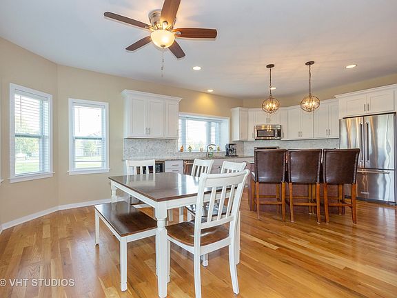5th image of 25033 W Thornberry Dr