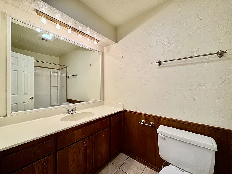 428 Sundance Ln — Photo 33