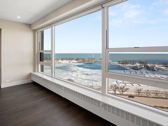 4th image of 3180 N Lake Shore Dr APT 14H