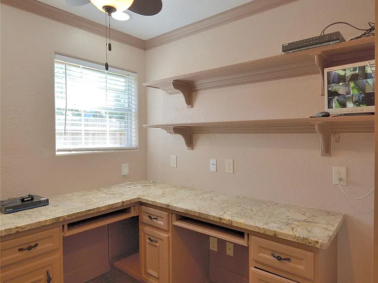 11315 Waxwood Dr — Photo 17