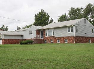 621 S Taylor St, Pratt, KS 67124
