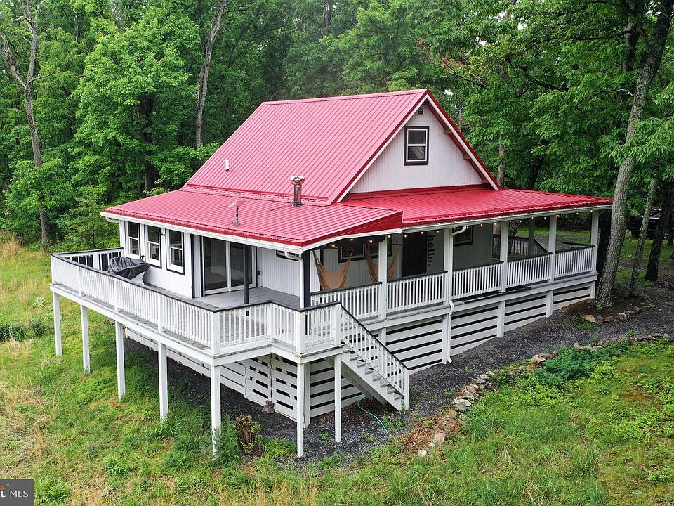 1st image of 513 Cardinal Dr