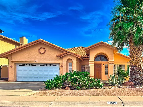4925 E Le Marche Ave Photo 1