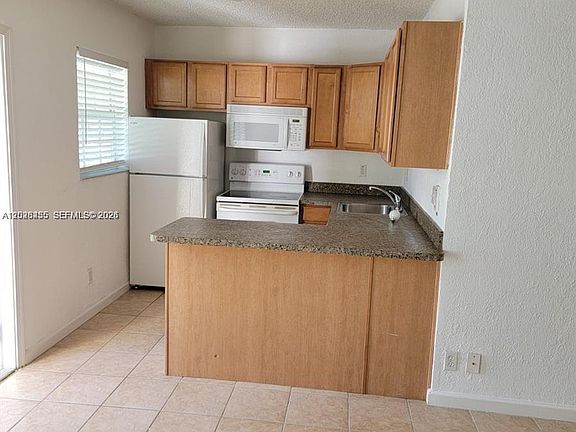 5th image of 2660 NE 8th Ave APT 107