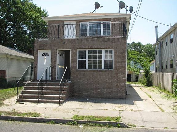 2nd image of 16040 120th Ave